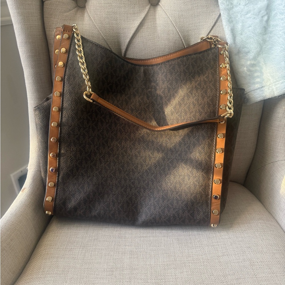 Michael Kors Brown and Gold Shoulder Bag - Picture 5 of 11
